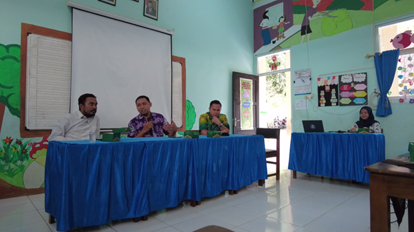 Guest Lecturer Tim Pengabdi UNNES di SDN Sadeng 3 Kota Semarang